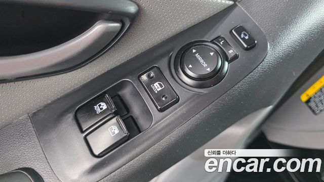 Hyundai Starex 2020 — photo 12