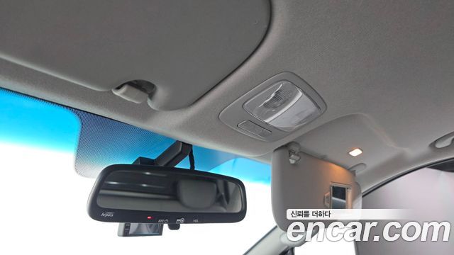 Hyundai Starex 2020 — photo 17