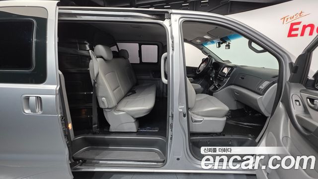 Hyundai Starex 2020 — photo 19