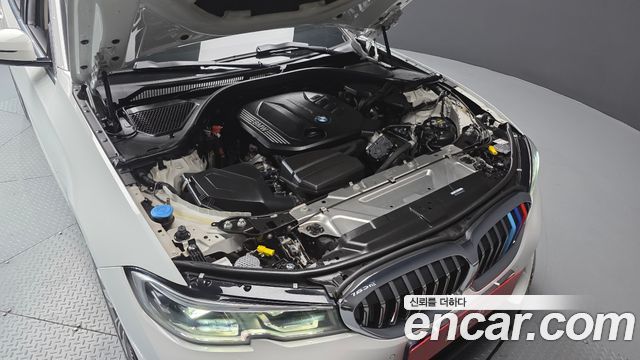 BMW 3-Series 2022 — photo 6