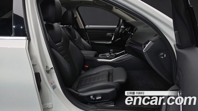 BMW 3-Series 2022 — photo 11