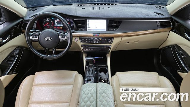 Kia K7 2017 — photo 10