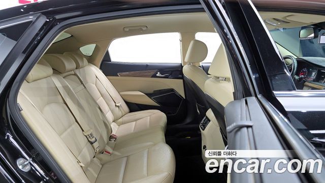 Kia K7 2017 — photo 17