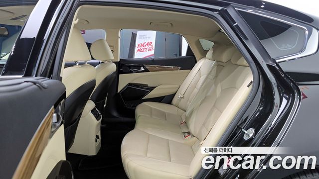 Kia K7 2017 — photo 18