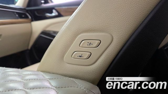 Kia K7 2017 — photo 24