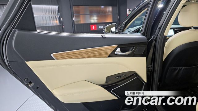 Kia K7 2017 — photo 15