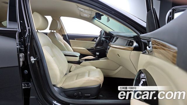 Kia K7 2017 — photo 16