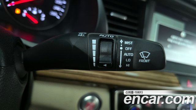Kia K7 2017 — photo 29