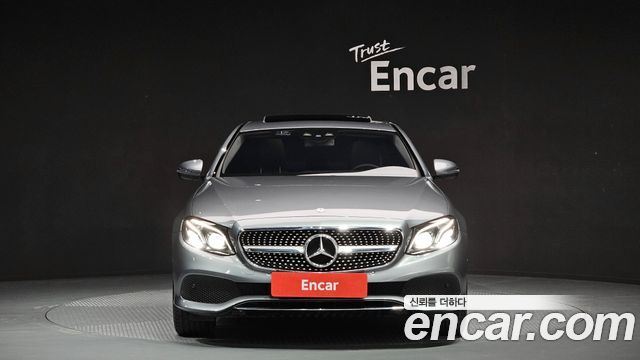 Mercedes-Benz E-Class 2017 — photo 3