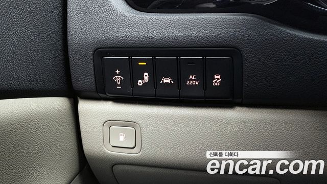 Kia Canival 2019 — photo 17