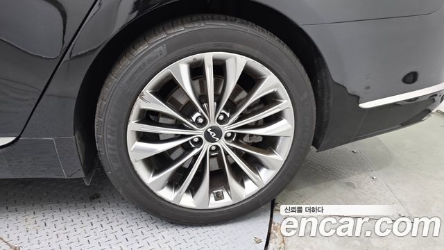 Kia K9 2022 — photo 7