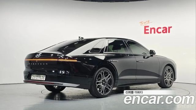 Hyundai Grandeur 2023 — photo 2