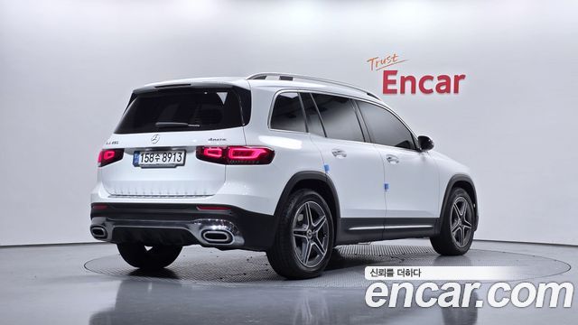 Mercedes-Benz GLB-Class 2021 — photo 2