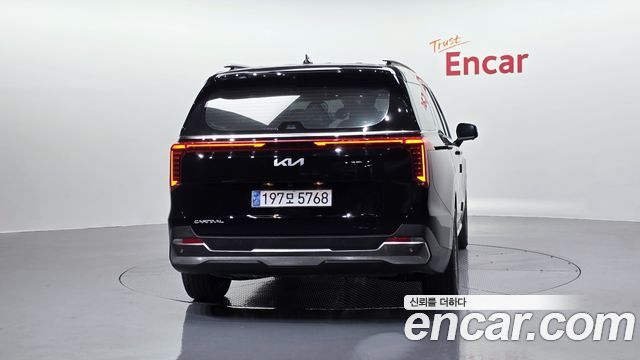 Kia Canival 2024 — photo 4