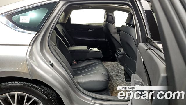 Genesis G80 2021 — photo 18
