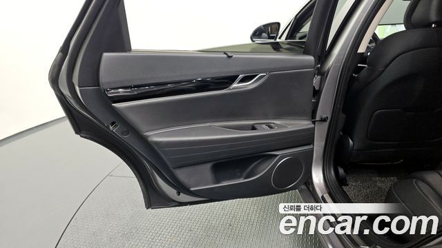 Genesis G80 2021 — photo 15