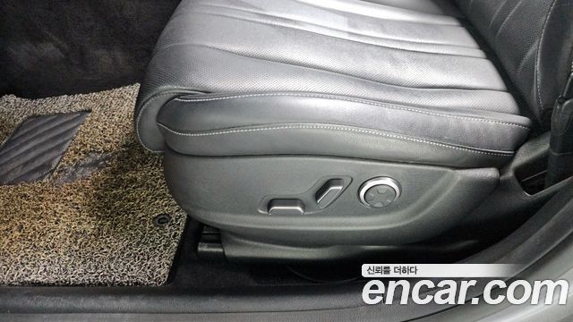 Genesis G80 2021 — photo 32