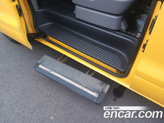 Hyundai Starex 2014 — photo 9