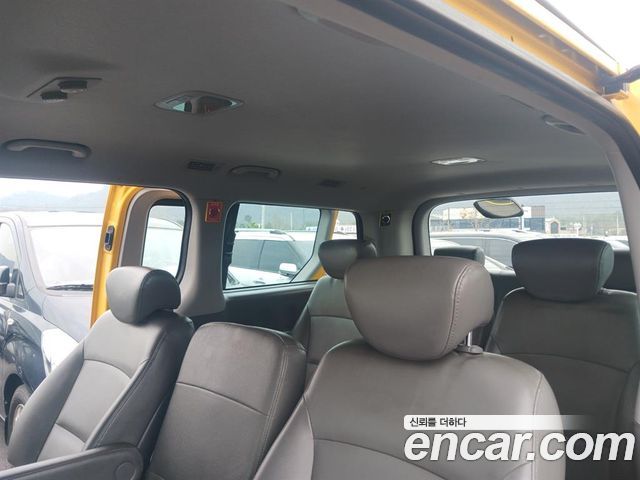 Hyundai Starex 2014 — photo 18