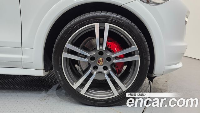 Porsche Cayenne 2013 — photo 5