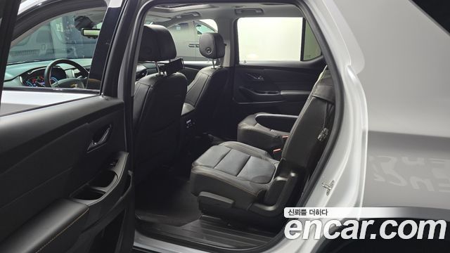 Chevrolet Korea Traverse 2021 — photo 11