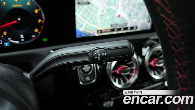 Mercedes-Benz CLA-Class 2022 — photo 12