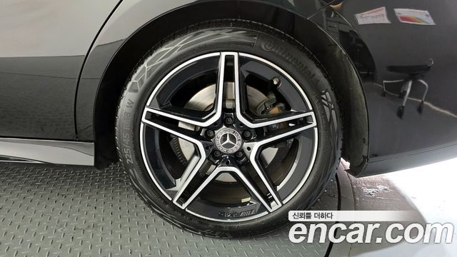 Mercedes-Benz CLA-Class 2022 — photo 7