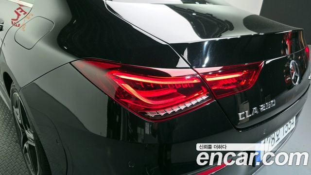Mercedes-Benz CLA-Class 2022 — photo 9