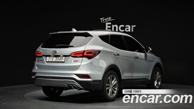 Hyundai Santafe 2016 — photo 2