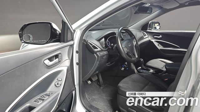 Hyundai Santafe 2016 — photo 11