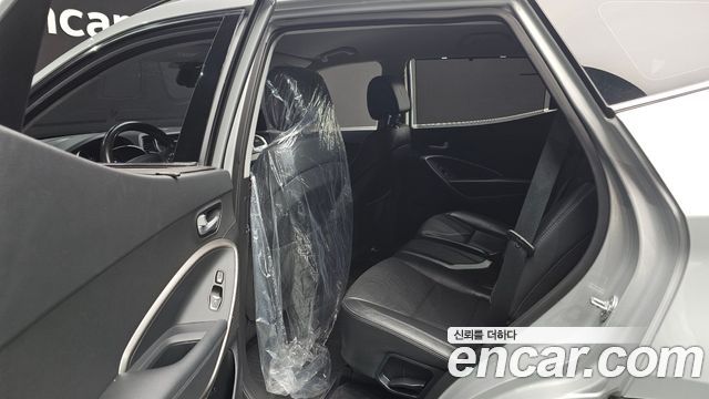 Hyundai Santafe 2016 — photo 12