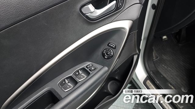 Hyundai Santafe 2016 — photo 17