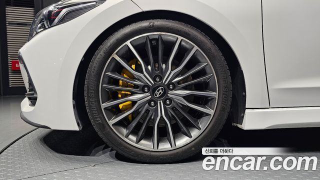 Hyundai AVANTE 2016 — photo 5