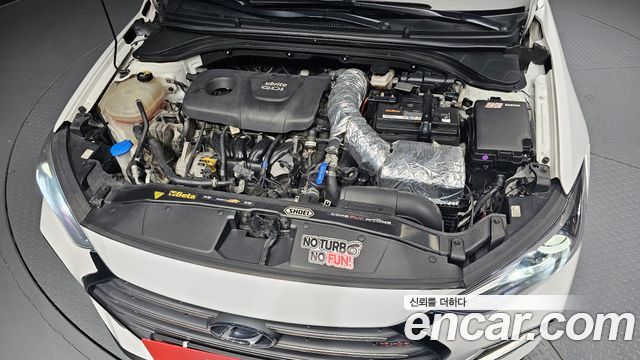 Hyundai AVANTE 2016 — photo 6