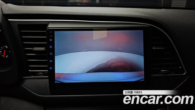 Hyundai AVANTE 2016 — photo 16