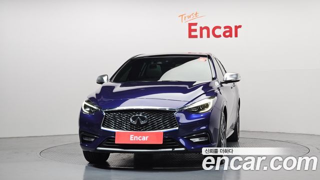 Infiniti Q30 2019 — photo 3