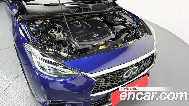Infiniti Q30 2019 — photo 6