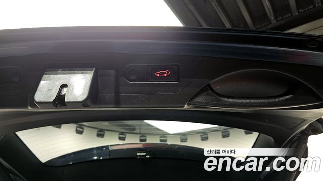 KG Mobility Rexton 2018 — photo 20