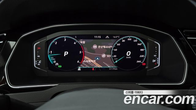 Volkswagen Passat 2021 — photo 8