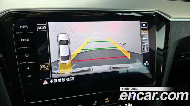 Volkswagen Passat 2021 — photo 16