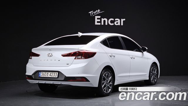 Hyundai AVANTE 2019 — photo 2