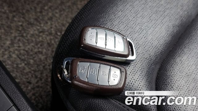 Hyundai AVANTE 2019 — photo 19