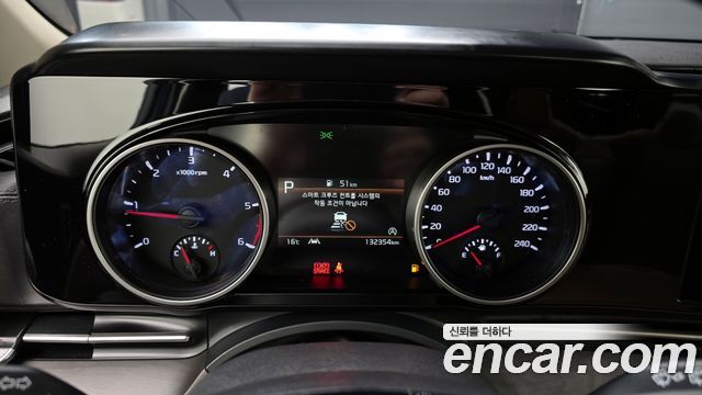 Kia Canival 2021 — photo 8