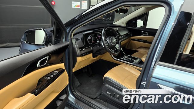 Kia Canival 2021 — photo 10