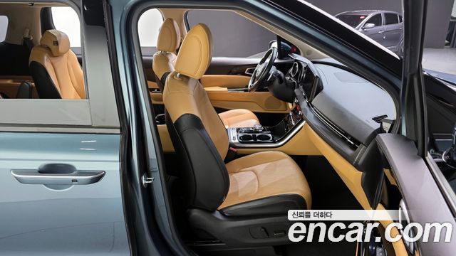 Kia Canival 2021 — photo 12
