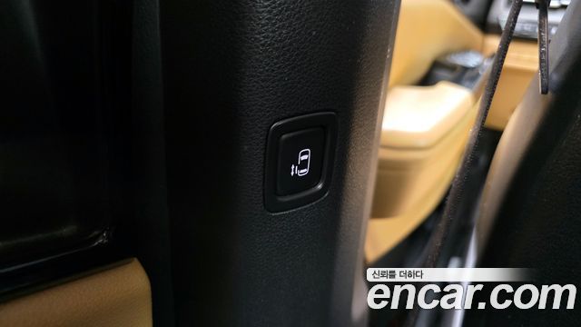 Kia Canival 2021 — photo 18