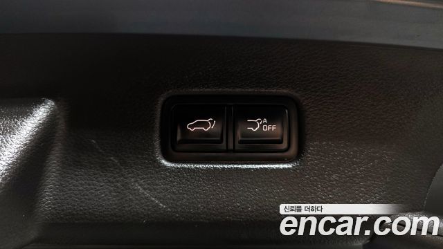 Kia Canival 2021 — photo 20