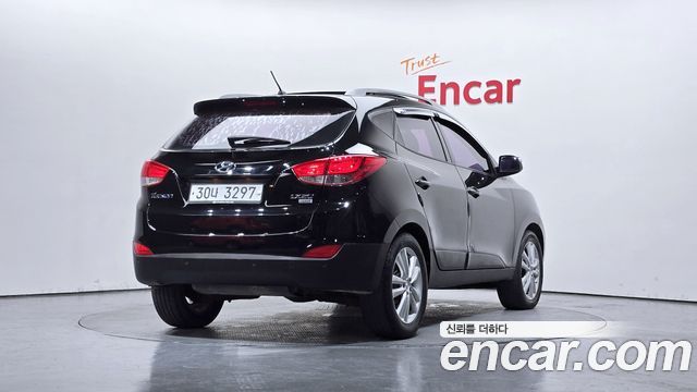 Hyundai Tucson 2010 — photo 2