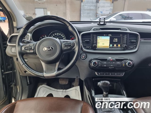 Kia Sorento 2015 — photo 13