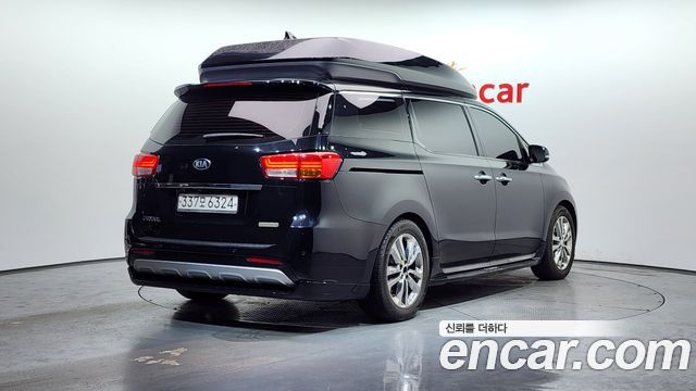 Kia Canival 2016 — photo 2